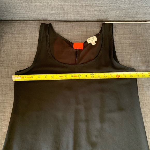 🎀 EUC Sleeveless Shear Top with Coral Bow Detail - Picture 6 of 6